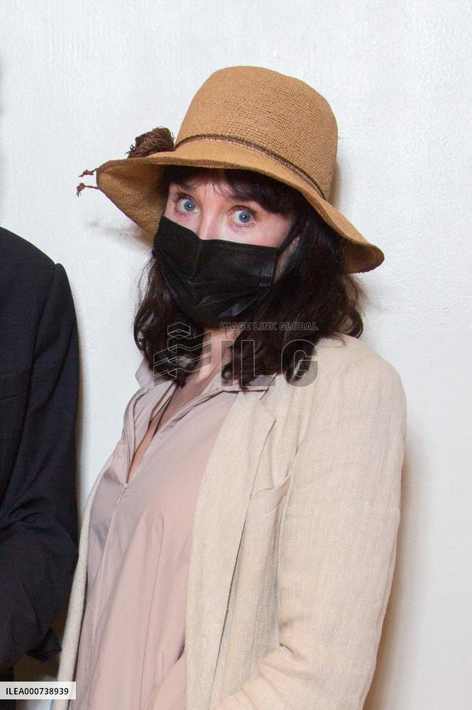 Une Autre Idee Du Monde Documentary Film Premiere Of Bernard Henri Levy