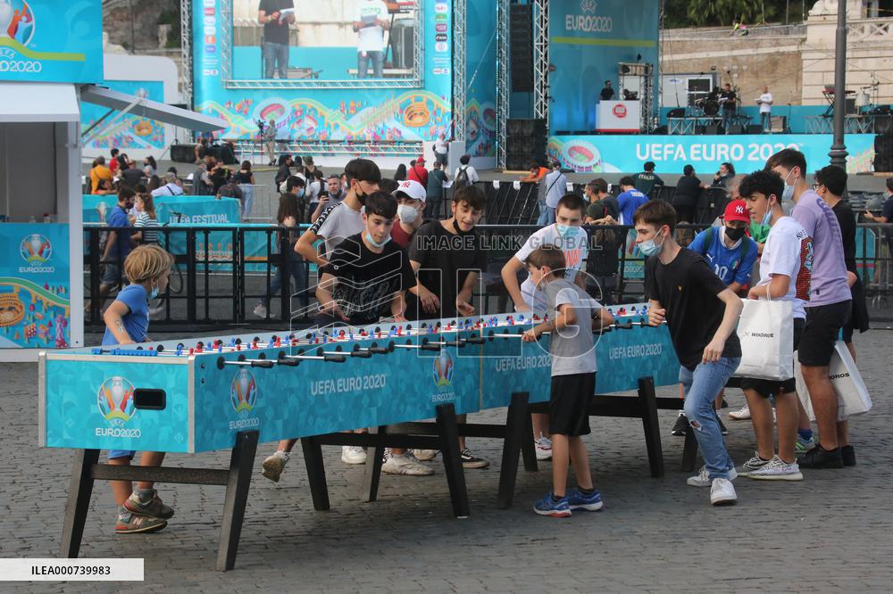 Euro 2020 - Turkey vs Italy - Supporters