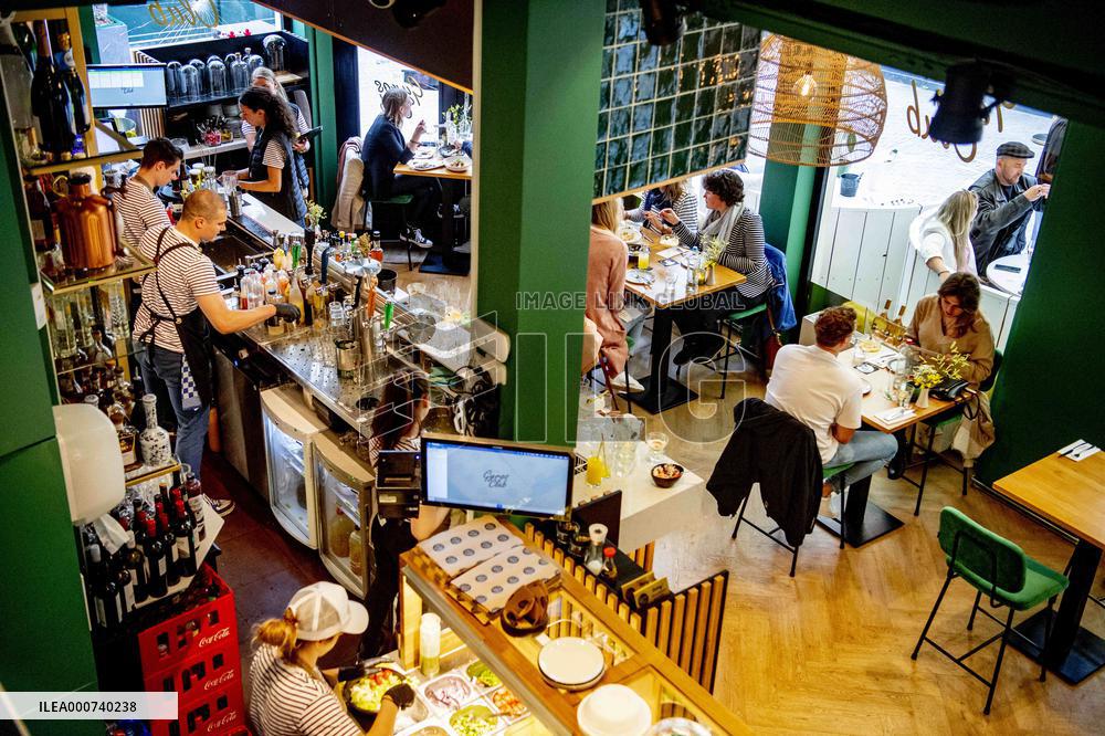Restaurants reopen in The Hague