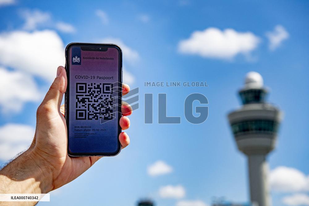 A corona passport with a QR code - Netherlands