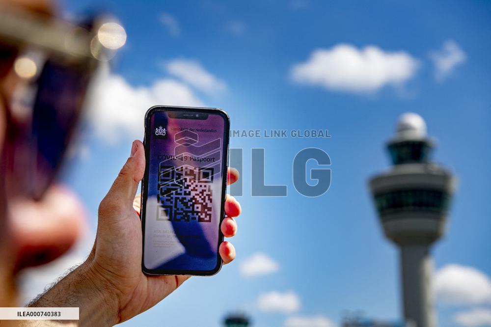 A corona passport with a QR code - Netherlands