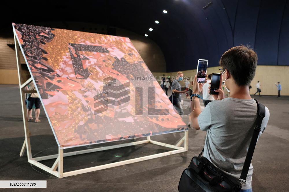 Palais Augmente Exhibition - Paris