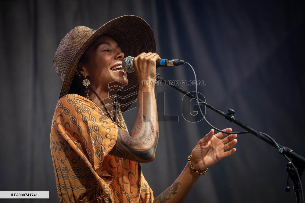 Rio Loco Festival - Ayo in Toulouse