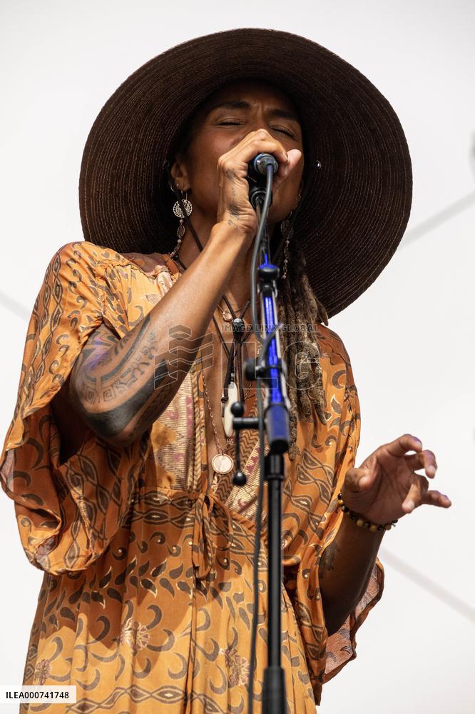 Rio Loco Festival - Ayo in Toulouse