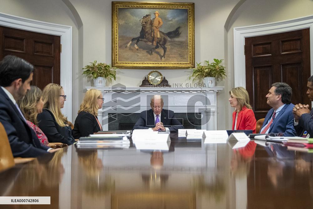 ★US President Joe Biden meets with FEMA Administrator Deanne Criswell and Homeland Security Advisor and Deputy National Securit