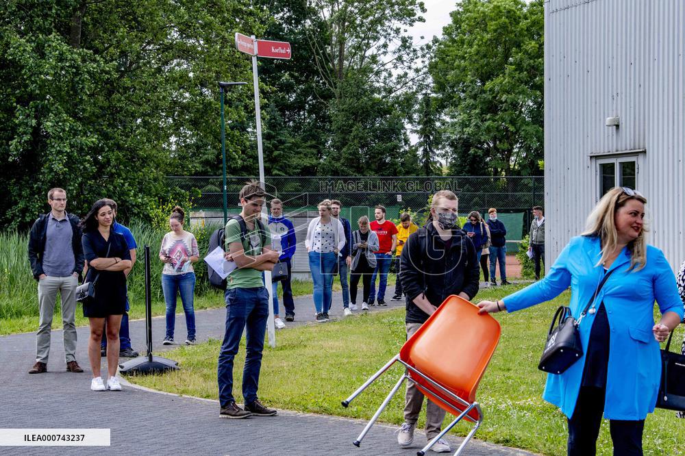 Mass Vaccination in Netherlands