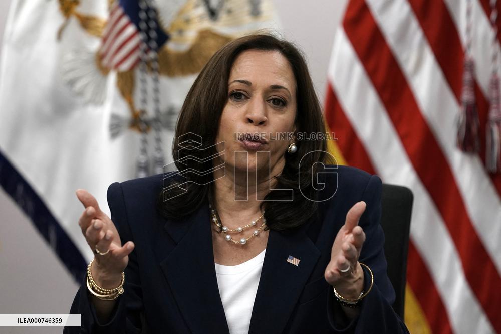 Kamala Harris vists the border - Texas
