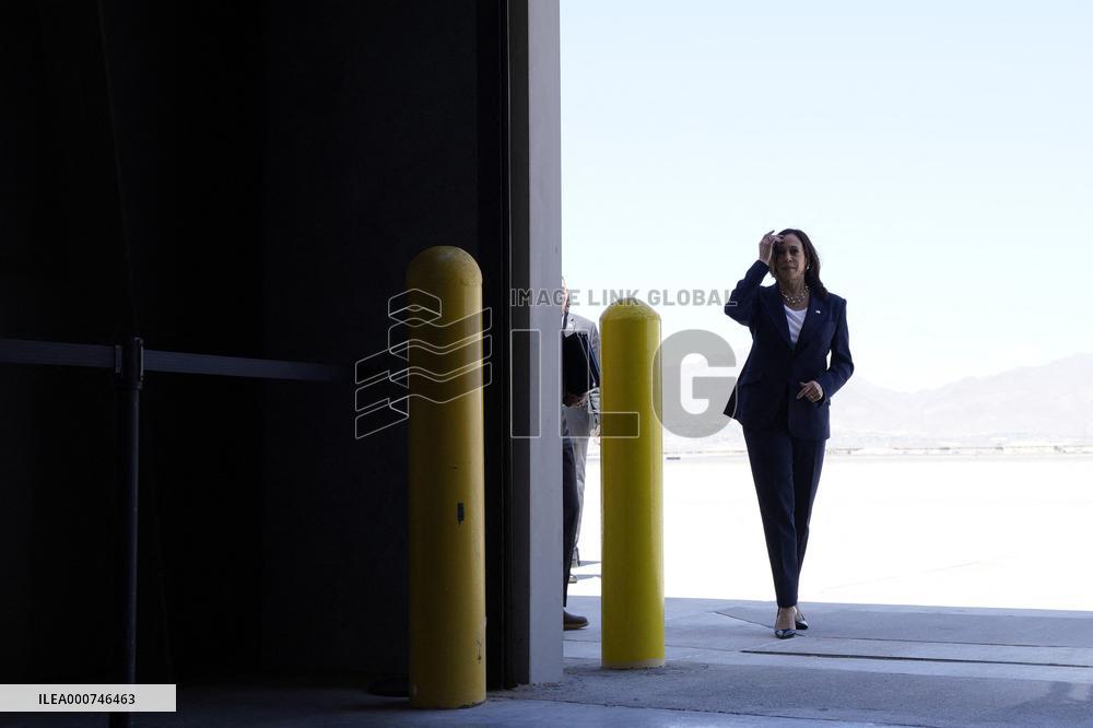 Kamala Harris vists the border - Texas