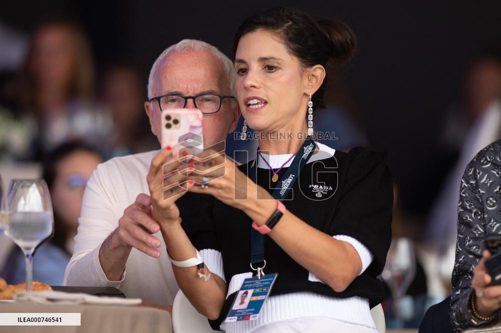 Jumping Eiffel - Frank McCourt