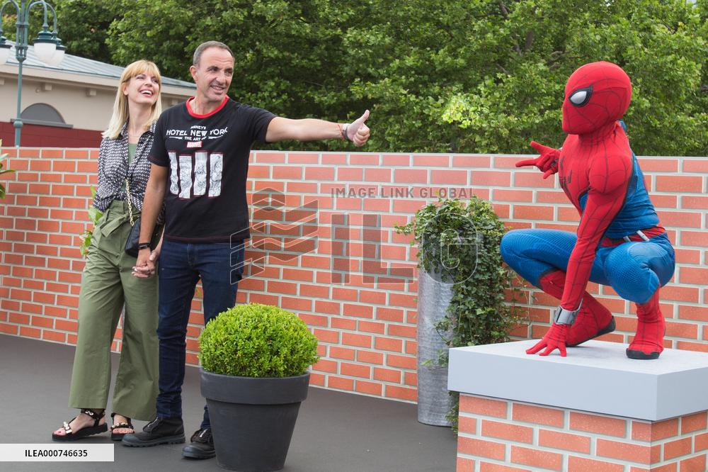 Celibrities At The Disney S Hotel New York - The Art Of Marvel Week End Experience
