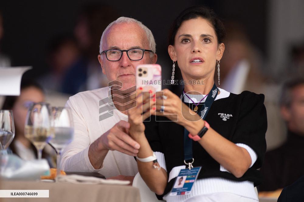 Jumping Eiffel - Frank McCourt