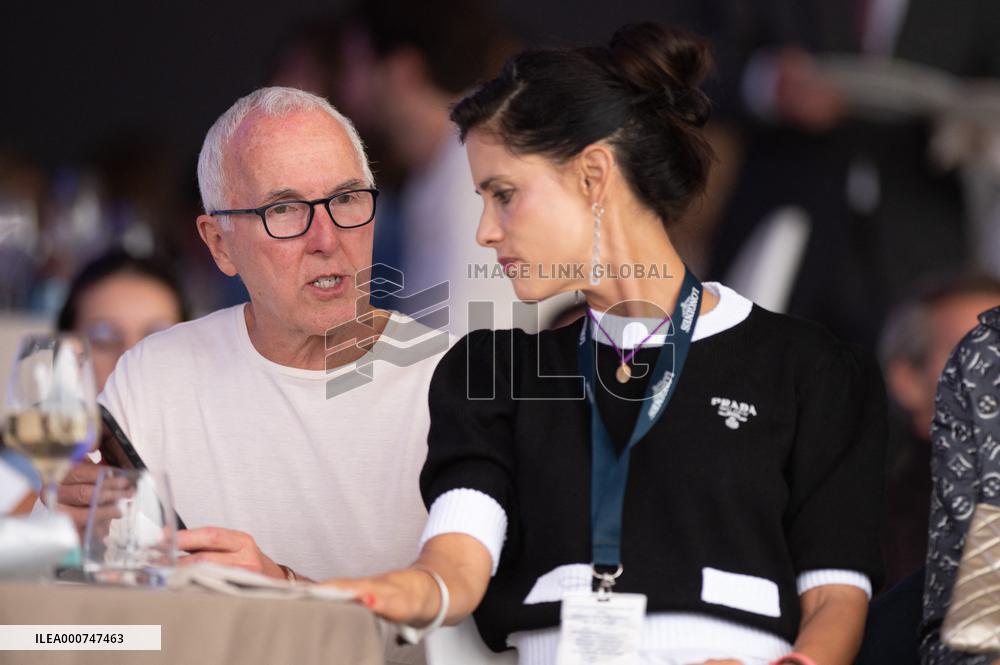 Jumping Eiffel - Frank McCourt