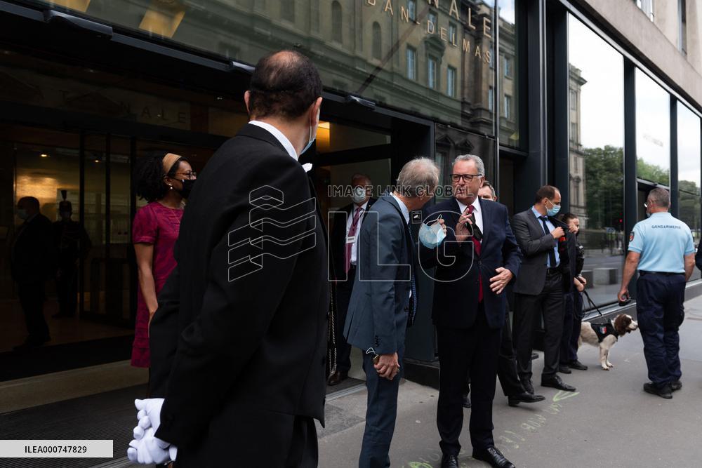 Jean Castex In Visio With Angela Merkel - Paris