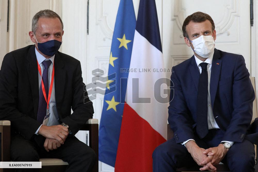 Emmanuel Macron meets Enrique Lores - Versailles