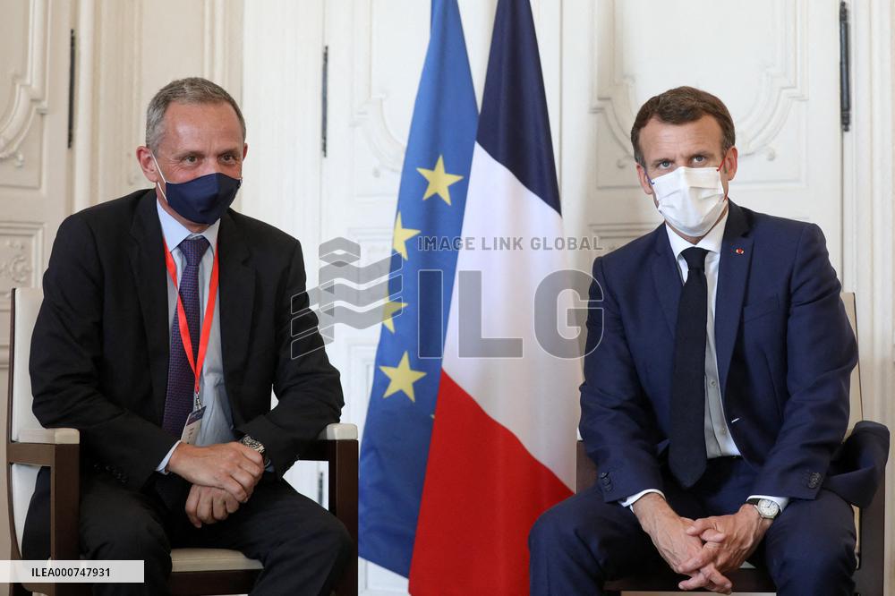Emmanuel Macron meets Enrique Lores - Versailles