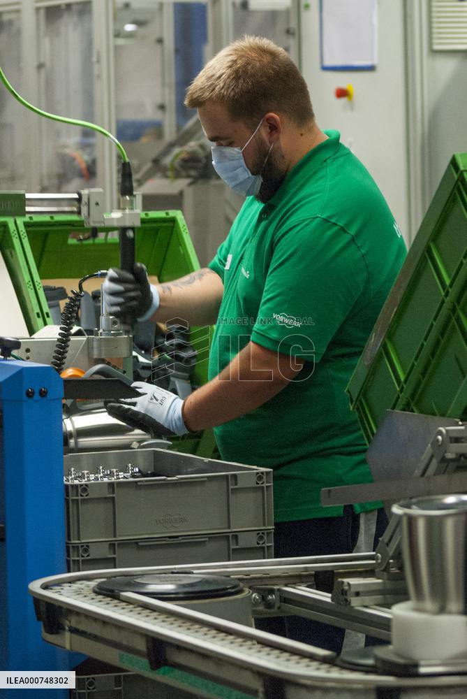 PM Castex Visits Vorwerk Semco - Cloyes-sur-le-Loir