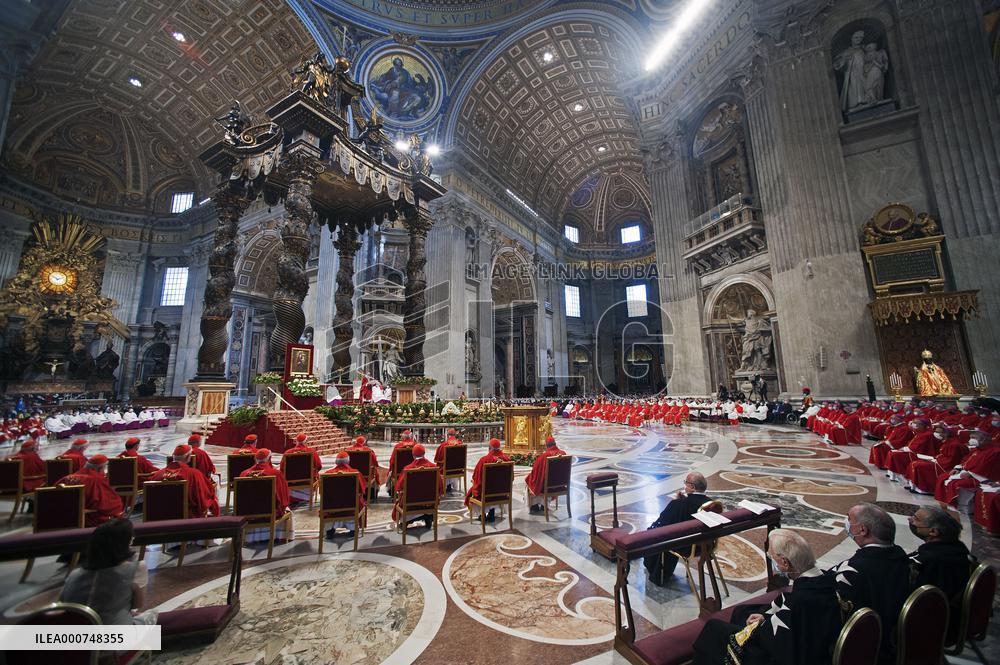 Mass To Mark The Feast Of Apostoles Peter And Paul - Vatican