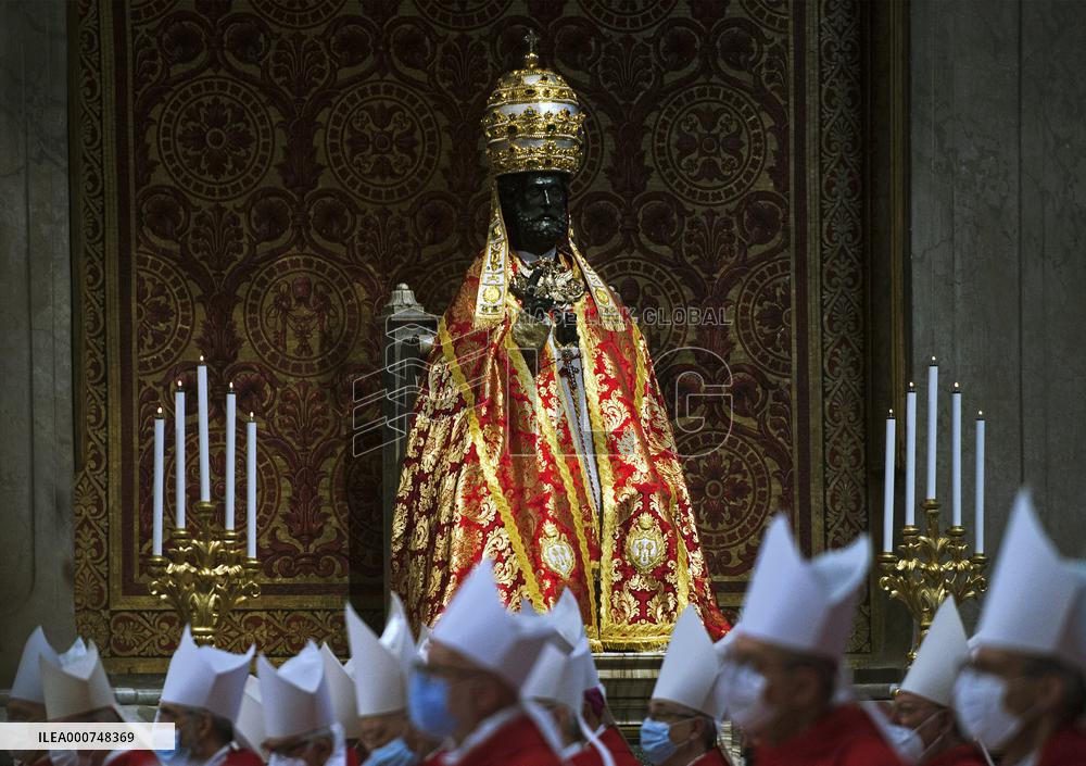 Mass To Mark The Feast Of Apostoles Peter And Paul - Vatican