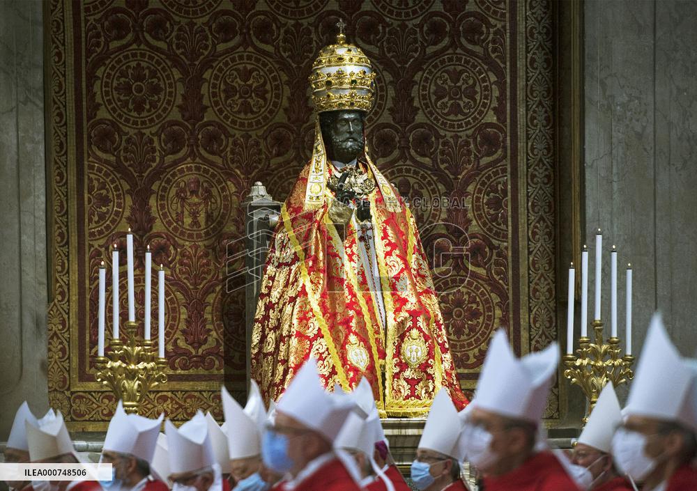 Mass To Mark The Feast Of Apostoles Peter And Paul - Vatican