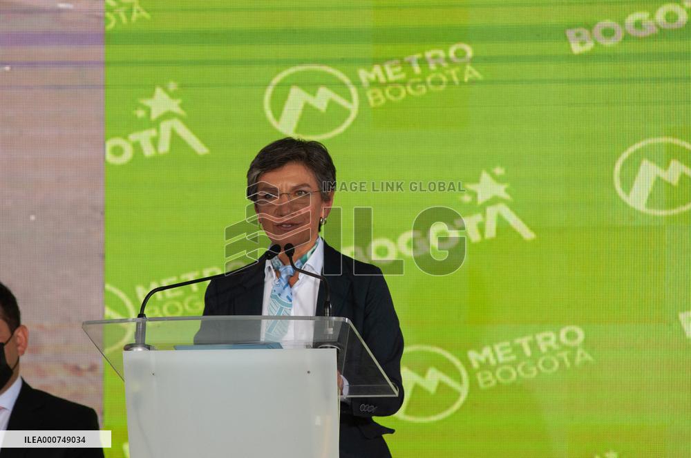 President Duque At Metro System Press Conference - Bogota