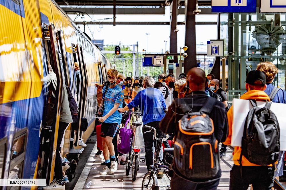 NS timetable back to 'old normal' during the day - Rotterdam