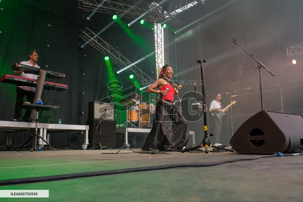 Fatoumata DIAWARA - Rio Loco Festival - Toulouse
