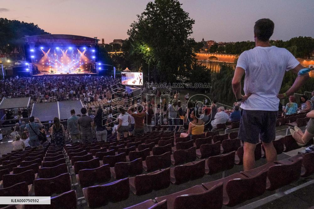 Fatoumata DIAWARA - Rio Loco Festival - Toulouse