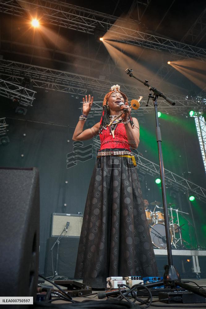 Fatoumata DIAWARA - Rio Loco Festival - Toulouse