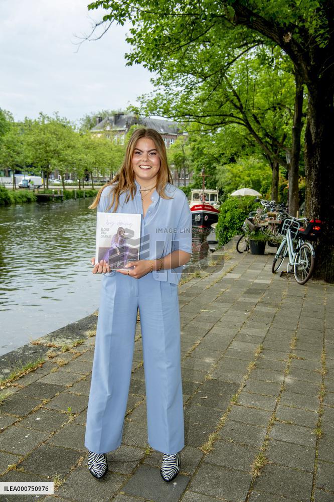 Countess Eliose During Her Book Presentation - Amsterdam