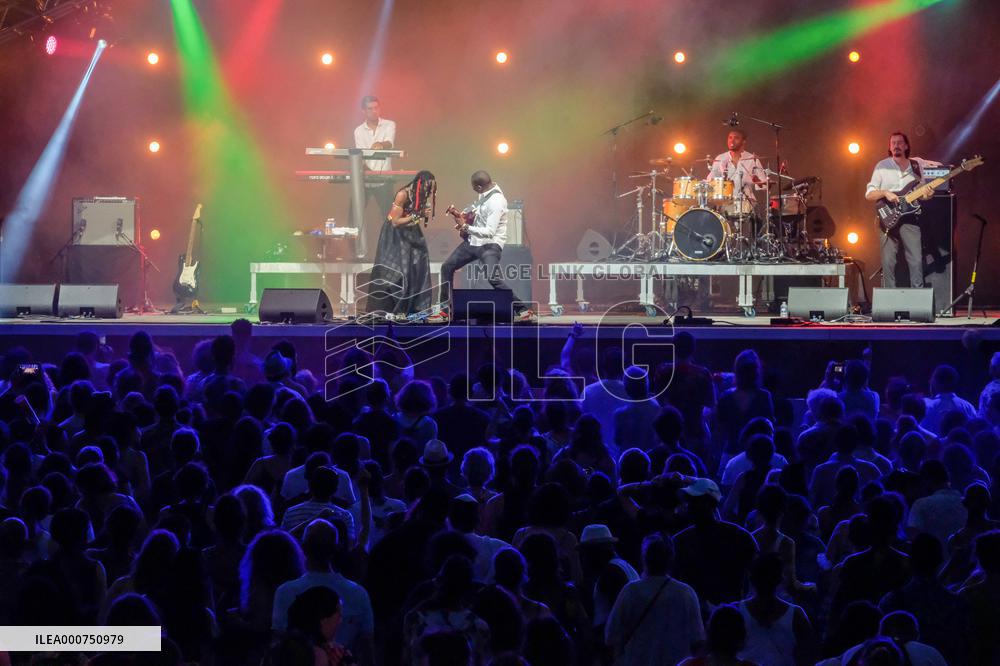 Fatoumata DIAWARA - Rio Loco Festival - Toulouse