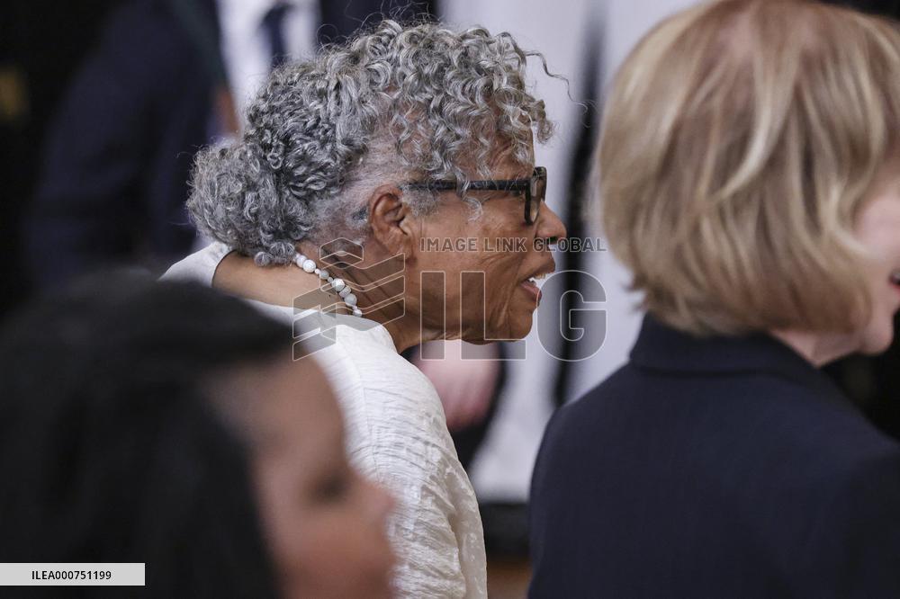 President Joe Biden signs the Juneteenth National Independence Day Act
