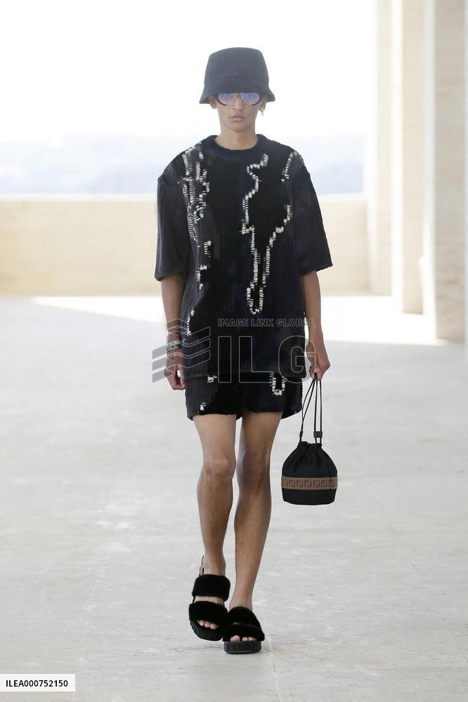 MFW - Fendi Men's Collection Spring/Summer 2022 - Roma