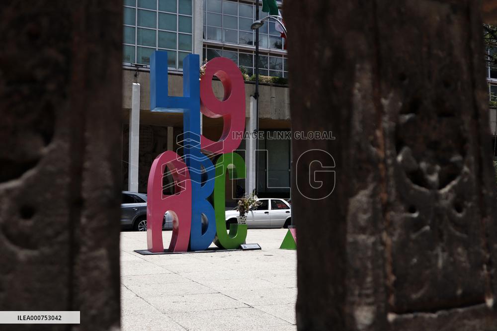 Anti-monuments placed as attempt to demand Justice - Mexico