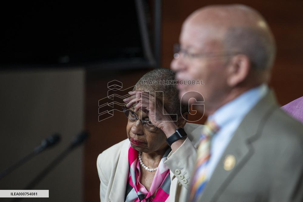 Invest In America Act Press Conference - Washington