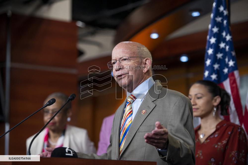 Invest In America Act Press Conference - Washington