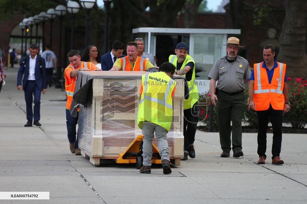 Statue of Liberty Little Sister Installation - NYC