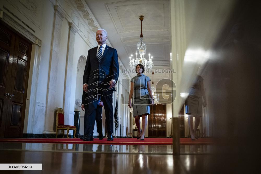Naturalization Ceremony At The White House - Washington