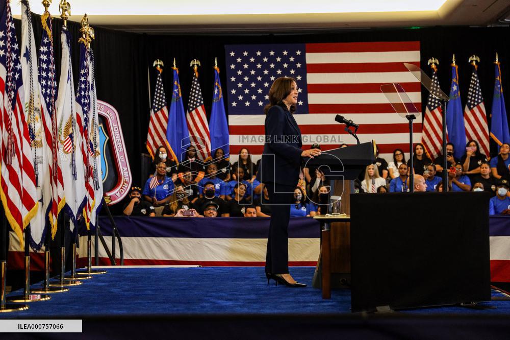 Kamla Harris Visits A Training Center - Las Vegas