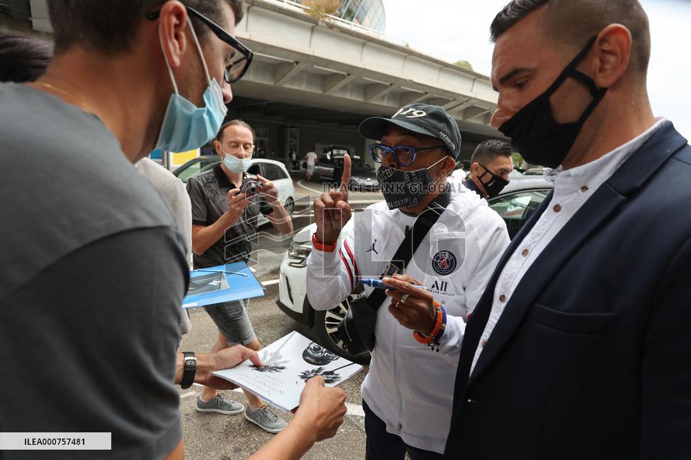 Spike Lee arrives at Nice airport
