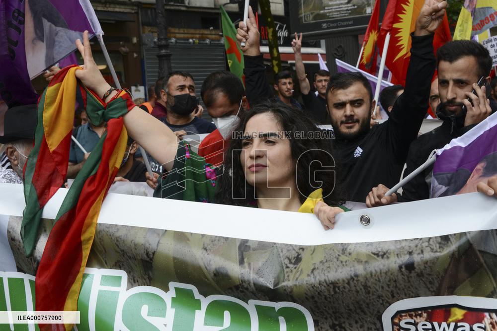 Demonstration Of The Kurdish Community Of France - Paris