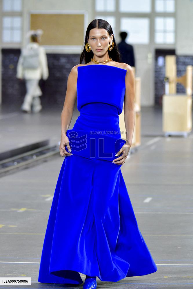 PFW - Bella Hadid Models For Off-White