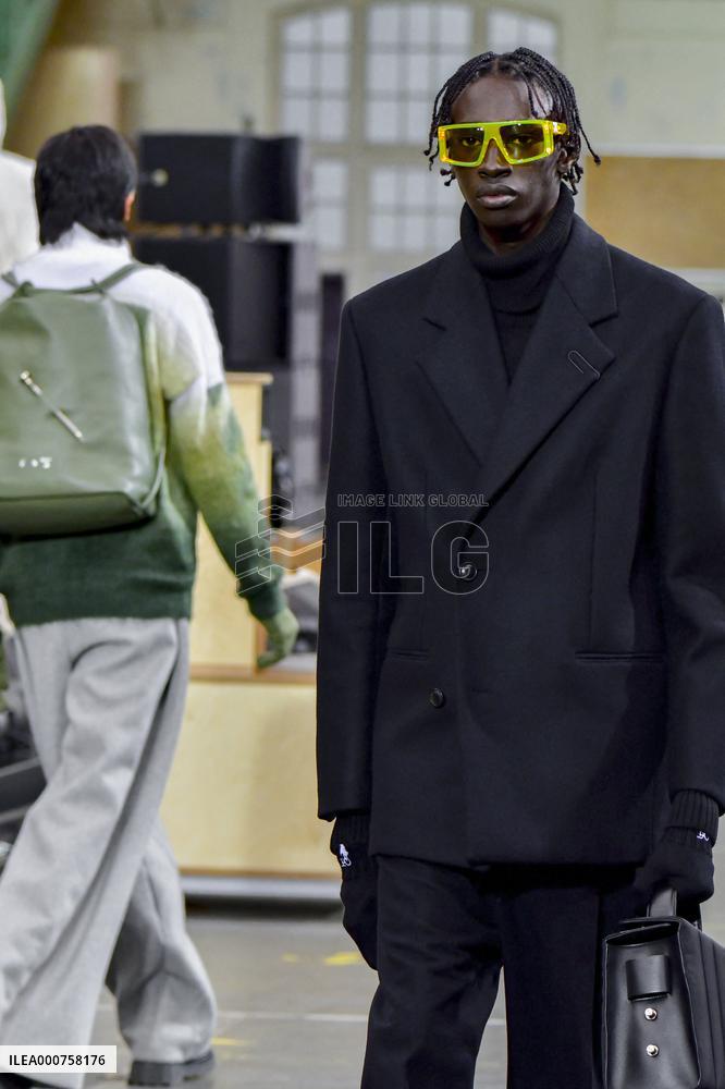 PFW - Off-White Runway