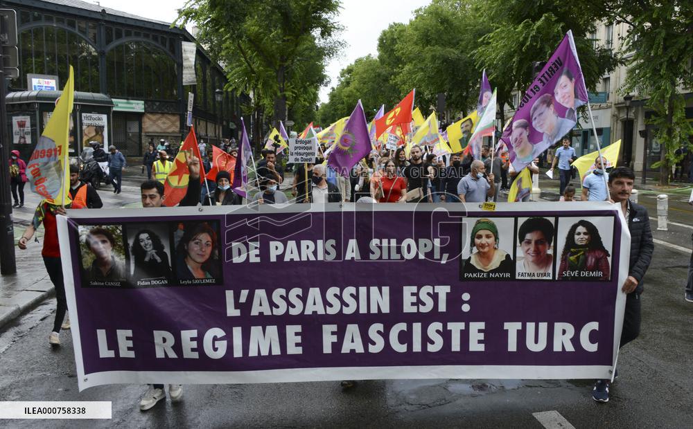 Demonstration Of The Kurdish Community Of France - Paris