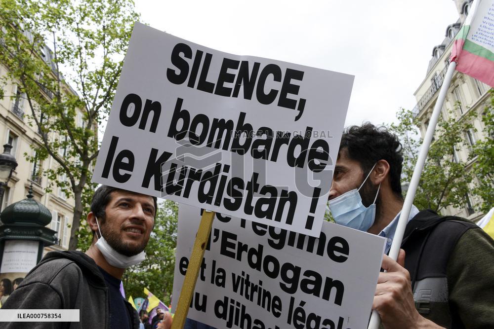 Demonstration Of The Kurdish Community Of France - Paris