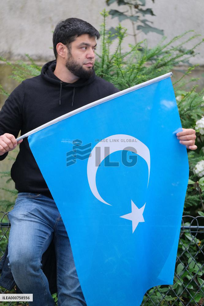 Uyghur protest in Paris