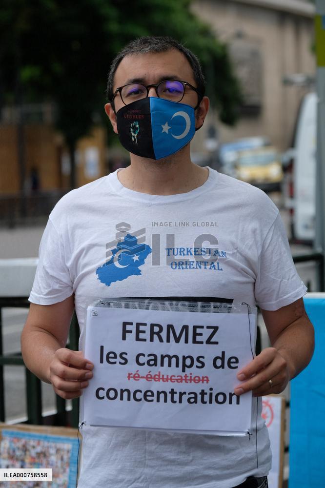 Uyghur protest in Paris