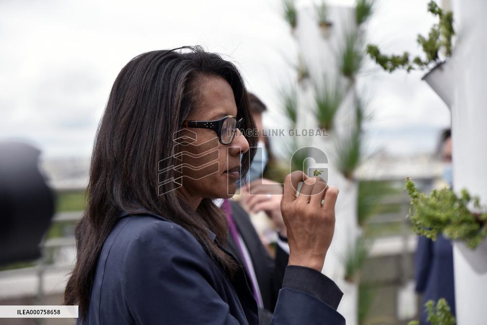 Audrey Pulvar visits Réunion des Musees Nationaux - Bercy