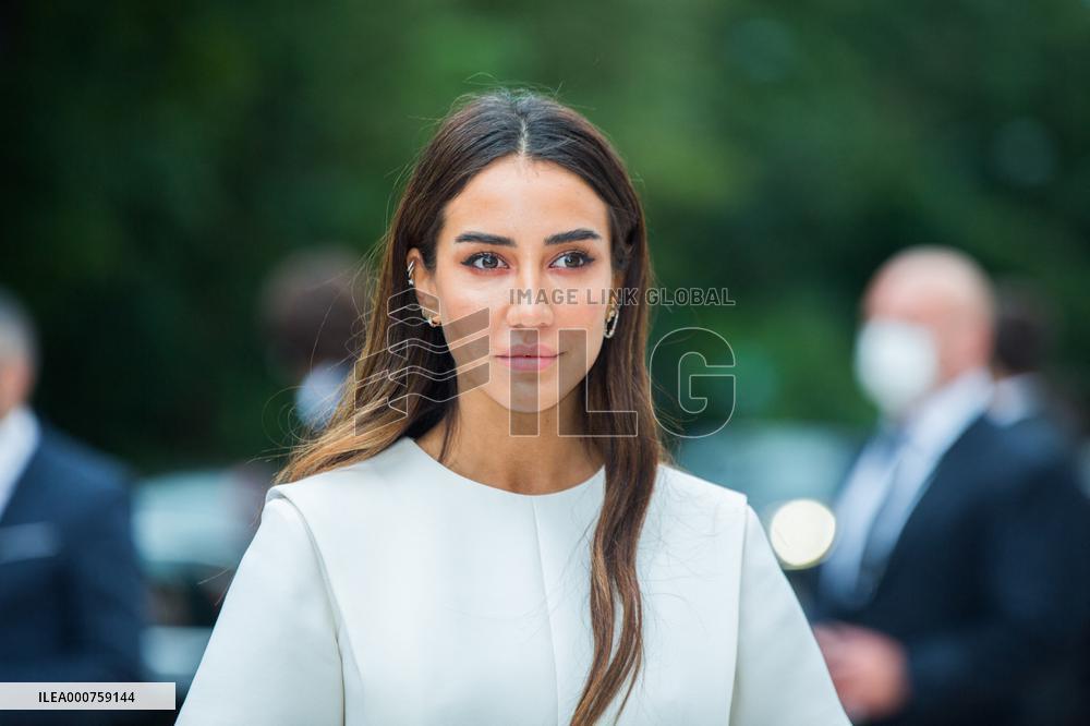 Arrivals - Fragance Dinner At La Fondation Louis Vuitton In Paris