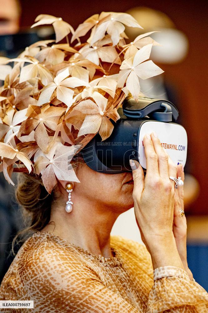 Dutch Royals Visit Dutch-German Hydrogen Sympisum - Berlin