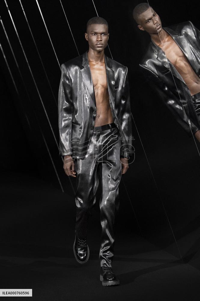 PFW - Azzaro Runway
